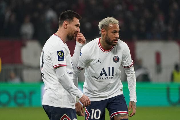 Fußball, OGC Nizza - Paris St. Germain Leo Messi (PSG) - Neymar Jr (PSG) FOOTBALL : OGC Nice vs PSG - Ligue 1 Uber Eats - Nice - 05 03 2022 NorbertScanella Panoramic 