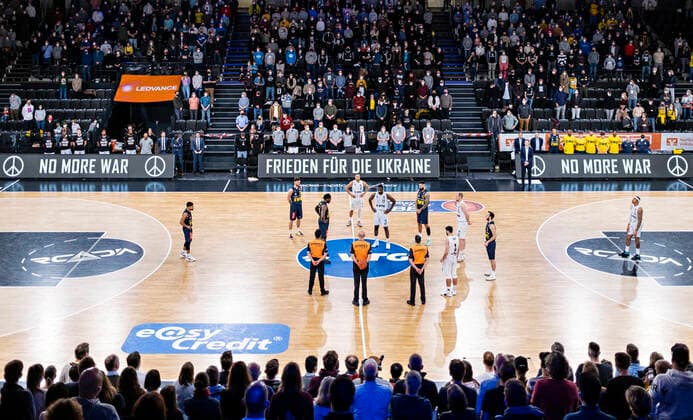 Before the tipoff there was a minute of silence for peace in Ukraine 05 03 22, Hamburg, Hamburg Towers vs EWE Baskets Oldenburg, easyCredit BBL, Basketball Bundesliga, 1 Liga, season 2021 2022, 23 matchday Â