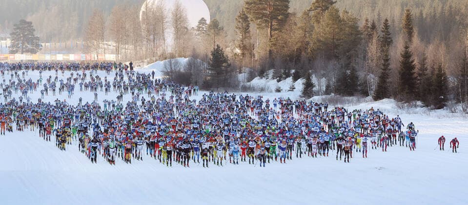 Bilder des Jahres 2022, Sport 03 März Sport Themen der Woche KW09 Sport Bilder des Tages 220306 Skiers in the start of Vasaloppet on March 6, 2022 in Mora. Photo: Daniel Eriksson BILDBYRAN COP 173 DE0102 skidor cross-country skiing langrenn vasaloppet bbeng *** 220306 Skiers in the start of Vasaloppet on March 6, 2022 in Mora Photo Daniel Eriksson BILDBYRAN COP 173 DE0102 skidor cross country skiing langrenn vasaloppet bbeng,  Copyright: DANIELxERIKSSON BB220306BB616