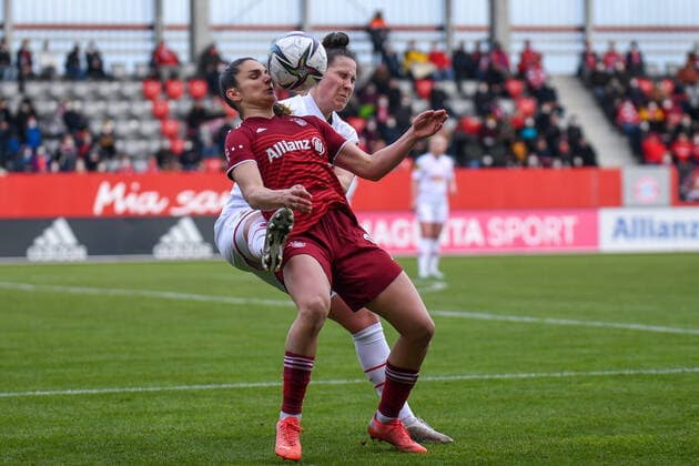 v li Sabrina Horvat Cologne, 3 Jovana Damnjanovic FC Bayern Munich, FCB, 9 in duel, duel, tackle, dynamic, action, action, 06 03 2022, Munich Germany , Football, Flyeralarm Frauen Bundesliga, FC Bayern Munich 1 FC Cologne, DFB DFL REGULATIONS PROHIBIT ANY USE OF PHOTOGRAPHS AS IMAGE SEQUENCES AND OR QUASI VIDEO xslx