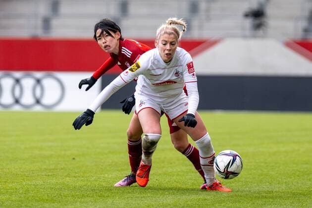 Saki Kumagai 3 FC Bayern Frauen , FC Bayern Frauen Muenchen vs 1 FC Koeln, Flyeralarm Frauen Bundesliga, 06 03 22 DFB regulations prohibit any use of photographs as image sequences and or quasi video kolbert press Muenchen Bayern Germany Copyright: xkolbert-press UlrichxGamelx
