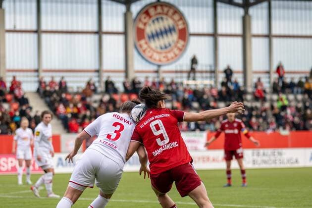 Sabrina Horvat 3 1 FC Koeln , Jovana Damnjanovic 9 FC Bayern Frauen , FC Bayern Frauen Muenchen vs 1 FC Koeln, Flyeralarm Frauen Bundesliga, 06 03 22 DFB regulations prohibit any use of photographs as image sequences and or quasi video kolbert press Muenchen Bayern Germany Copyright: xkolbert-press UlrichxGamelx