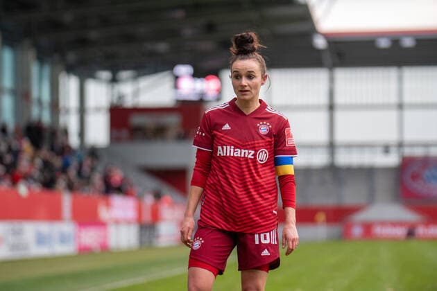 Lina Magull 16 FC Bayern Munich at the Flyeralarm womens Bundesliga match FC Bayern Munich 1 FC Cologne on 06 03 2022