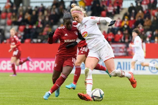 Munich, Germany, Mar 6th 2022: Viviane Asseyi (18 FC Bayern Munich) and Sharon Beck (10 1. FC Cologne) during the Flyeralarm Frauen Bundesliga match between FC Bayern Munich and 1. FC Cologne at FC Bayern Campus, Munich. Sven Beyrich SPP FC Bayern Munich v 1. FC Cologne - Flyeralarm Frauenbundesliga - FC Bayern Campus 