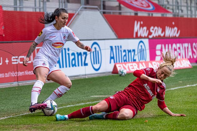 Francesca Calo 1 FC Cologne, 2 and Lea Schueller FC Bayern Muenchen Women, 11 FC Bayern Muenchen Women vs 1 FC Koeln, Football, Women Bundesliga, 15 Matchday, Season 2021 2022, 06 03 2022 DFL DFB REGULATES PROHIBIT ANY USE OF PHOTOGRAPHS as IMAGE SEQUENCES and or QUASI VIDEO FC Bayern Muenchen Women vs 1 FC Koeln, Football, Women Bundesliga, 15 Matchday, Season 2021 2022, 06 03 2022 Muenchen Copyright: xEibnerxPressefotox xHeikexFeinerx EP_HFR