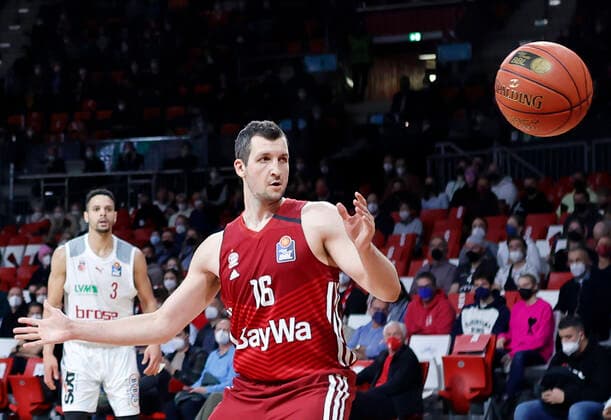 06 03 2022, BBL, FC Bayern Muenchen vs Brose Bamberg, Audi Dome Muenchen, basketball, sports, in picture Paul Zipser FCB Basketball