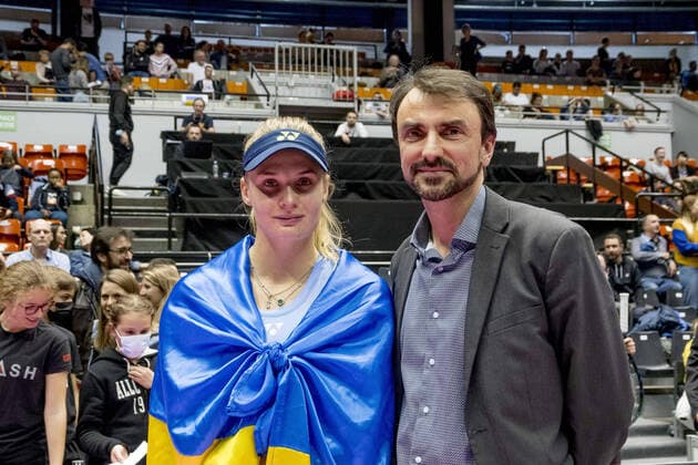 Gregory Doucet, Maire de Lyon et Dayana YASTREMSKA (UKR) - Open 6eme sens MÃ tropole de Lyon TENNIS : Open 6eme sens Metropole de Lyon - 06 03 2022 SandrineThesillat Panoramic 