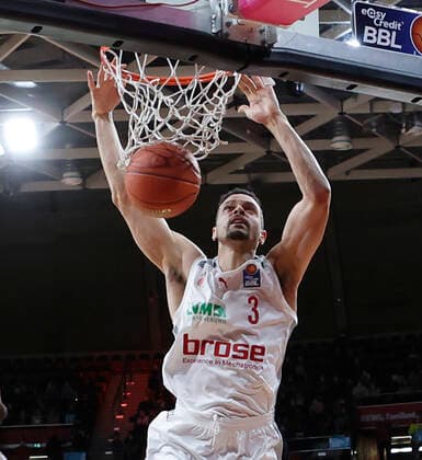 06 03 2022, BBL, FC Bayern Muenchen vs Brose Bamberg, Audi Dome Muenchen, basketball, sports, in picture Dominic Lockhart Brose Bamberg