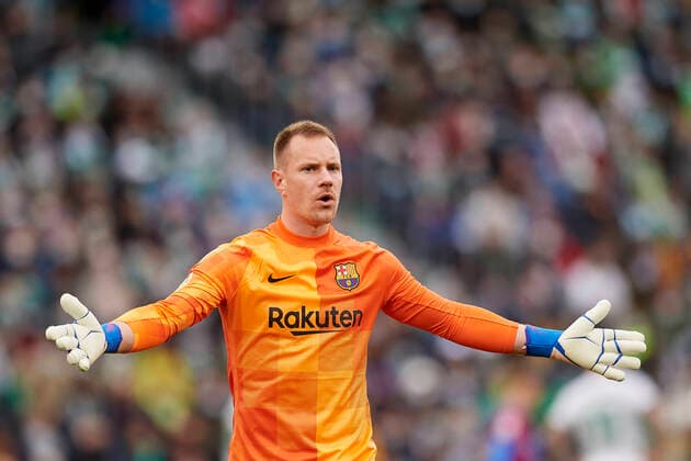 Elche CF v FC Barcelona, Barca - La Liga Santander Marc-Andre ter Stegen of Barcelona reacts during the La Liga Santander match between Elche CF and FC Barcelona at Estadio Manuel Martinez Valero on March 6, 2022 in Elche, Spain. Elche Alicante Spain  Copyright: xJosexBretonx originalFilename:breton-elchecfv220306_npQwT.jpg