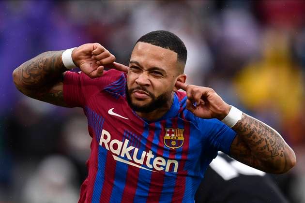 Sport Themen der Woche KW09 Sport Bilder des Tages Elche CF v FC Barcelona, Barca - La Liga Santander Memphis Depay of Barcelona celebrates after scoring his sides first goal during the La Liga Santander match between Elche CF and FC Barcelona at Estadio Manuel Martinez Valero on March 6, 2022 in Elche, Spain. Elche Alicante Spain  Copyright: xJosexBretonx originalFilename:breton-elchecfv220306_npvpi.jpg