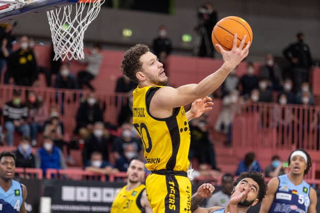 Joanic Gruetner Bacoul TIgers Tuebingen, 50 Tigers Tuebingen vs Eisbaeren Bremerhaven, 2 Basketball Bundesliga, Pro A, Barmer 2 Basketball, 28 Spieltag , Spielzeit 2021 2022, 06 03 2022 Tigers Tuebingen vs Eisbaeren Bremerhaven, 2 Basketball Bundesliga, Pro A, Barmer 2 Basketball, 28 Spieltag , Spielzeit 2021 2022, 06 03 2022 Tuebingen Copyright: xNinaxSanderx xEibnerxPressefotox EP_NSR