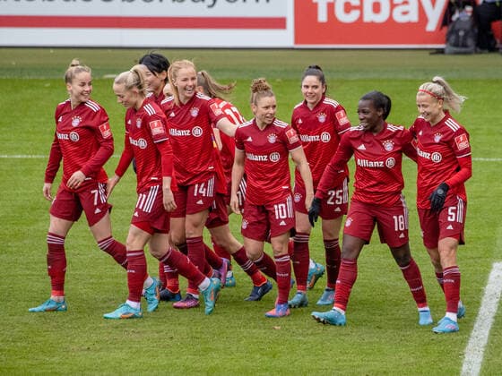 Bayern cheering after goal to 2 0 womens soccer, FC Bayern Koeln, on 6 03 2022 womens soccer Bundesliga, FC Bayern Munich 1 FC Cologne 6 0, season 2021 2022, in Munich, F C B A Y E R N C A M P U S, Germany Source Copyright Credit Oryk HAIST xx