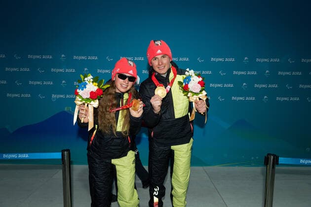 Paralympics Beijing 2022 Para Biathlon Middle Distance Beijing CHINA 05 03 22 Competition Day 1 ZHANGJIAKOU NATIONAL BIATHLON CENTER Para Biathlon Middle Distance Gold for WALTER, Leonie GER from SC St Peter BAD , born 17 10 2004 in Freiburg, paralympic classification B2 and STRECKER, Pirmin GER from SV Kirchzarten BAD , born 17 06 2002 in Freiburg, paralympic classification Guide Leonie Walter Credit Ralf Kuckuck, DBS