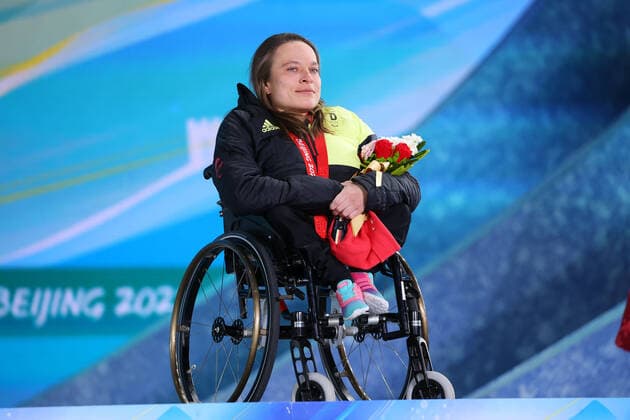 Sport Bilder des Tages Anja Wicker (GER), MARCH 8, 2022 - Biathlon : Women s 10km Sitting Medal Ceremony during the Beijing 2022 Paralympic Winter games, Winterspiele,Spiele, Summer games at Zhangjiakou Medal Plaza in Zhangjiakou, Hebei, China.  (182732925)
