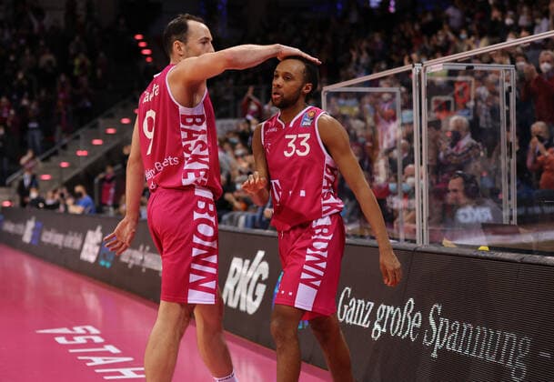 Bonn, Germany 08 03 2022, Telekom Dome, Basketball Bundesliga, 24 Matchday, BBL, Telekom Baskets Bonn vs FC Bayern Munich, Karsten Tadda Bonn , Parker Jackson Cartwright Bonn