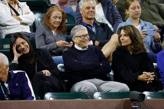 March 08, 2022 Microsoft founder Bill Gates attends the Eisenhower Cup of the 2022 BNP Paribas Open at Indian Wells Tennis Garden in Indian Wells, California. Mandatory Photo Credit : CSM. Indian Wells United States of America - ZUMAc04_ 20220308_zaf_c04_133 Copyright: xCharlesxBausx