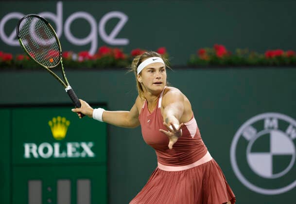 March 08, 2022 Aryna Sabalenka of Belarus returns a shot against Simona Halep of Romania during the Eisenhower Cup of the 2022 BNP Paribas Open at Indian Wells Tennis Garden in Indian Wells, California. Mandatory Photo Credit : CSM. Indian Wells United States of America - ZUMAc04_ 20220308_zaf_c04_177 Copyright: xCharlesxBausx