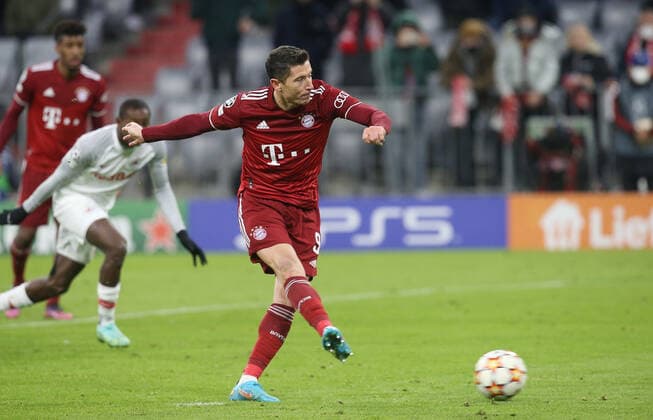 Robert Lewandowski Bayern FC Bayern Munich RB Salszburg Munich, GER, 08 03 2022, sports football Champions League season 21 22