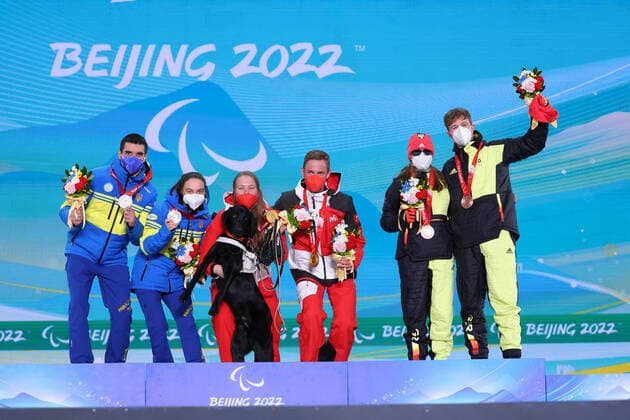 (L-R) Oksana Shyshkova & guide Andriy Marchenko (UKR), Carina Edlinger & guide Lorenz Josef Lampl (AUT), Linn Kazmaier & guide Florian Baumann (GER), MARCH 9, 2022 - Cross Country Skiing : Women s Sprint Free Vision Impaired Medal Ceremony during the Beijing 2022 Paralympic Winter games, Winterspiele,Spiele, Summer games at Zhangjiakou Medal Plaza in Zhangjiakou, Hebei, China.  (182823065)