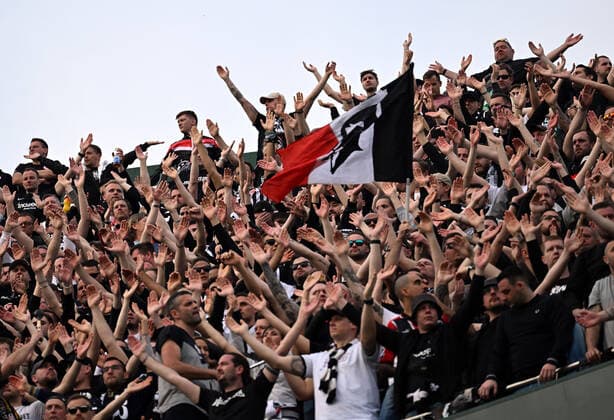 09 03 2022, xjhx, football UEFA Europa League, Real Betis Sevilla Eintracht Frankfurt emspor, v l fans Eintracht Frankfurt, mood, scarves, Ultras, UF97 DFL DFB REGULATES PROHIBIT ANY USE OF PHOTOGRAPHS as IMAGE SEQUENCES and or QUASI VIDEO Sevilla