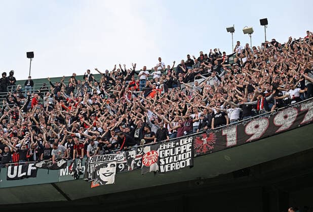 09 03 2022, xjhx, football UEFA Europa League, Real Betis Sevilla Eintracht Frankfurt emspor, v l fans Eintracht Frankfurt, mood, scarves, Ultras, UF97 DFL DFB REGULATES PROHIBIT ANY USE OF PHOTOGRAPHS as IMAGE SEQUENCES and or QUASI VIDEO Sevilla