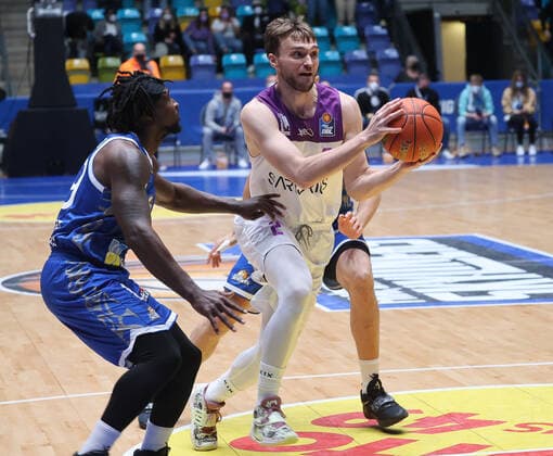 Will Cherry Skyliners Frankfurt 29 and Jake Toolson BG Goettingen 2 , Skyliners Frankfurt vs BG Goettingen, basketball, 1 Easy Credit Bundesliga, 21 Spieltag, 09 03 2022, Skyliners Frankfurt vs BG Goettingen, basketball, 1 Easy Credit Bundesliga, 21 Spieltag, 09 03 2022 Frankfurt Copyright: xJoergxNiebergall Eibner-Pressefox EP_JNL