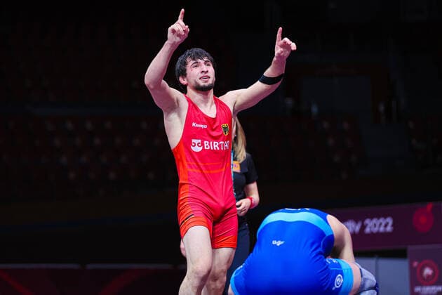 Bilder des Jahres 2022, Sport 03 März Sport Themen der Woche KW10 Wrestling U23 European Championships 2022 72kg GR - Idris Hanpasaevic IBAEV (GER) df. Haavard JOERGENSEN (NOR) Plovdiv Kolodrum Plovdiv Bulgaria *** Wrestling U23 European Championships 2022 72kg GR Idris Hanpasaevic IBAEV GER df Haavard JOERGENSEN NOR Plovdiv Kolodrum Plovdiv Bulgaria Copyright: xUnitedxWorldxWrestlingx xKadirxCaliskanx cal