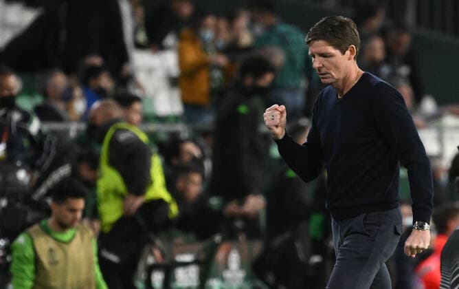 09 03 2022, xjhx, football UEFA Europa League, Real Betis Sevilla Eintracht Frankfurt emspor, v l coach Oliver Glasner Eintracht Frankfurt zautz jubilation joy of victory DFL DFB REGULATIONS PROHIBIT ANY USE OF PHOTOGRAPHS as IMAGE SEQUENCES and or QUASI VIDEO Sevilla