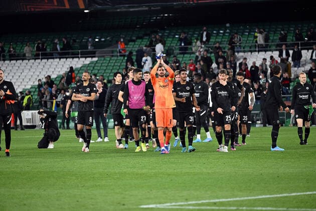 09 03 2022, xjhx, football UEFA Europa League, Real Betis Sevilla Eintracht Frankfurt emspor, v l jubilation joy of victory Kevin Trapp Eintracht Frankfurt DFL DFB REGULATIONS PROHIBIT ANY USE OF PHOTOGRAPHS as IMAGE SEQUENCES and or QUASI VIDEO Sevilla