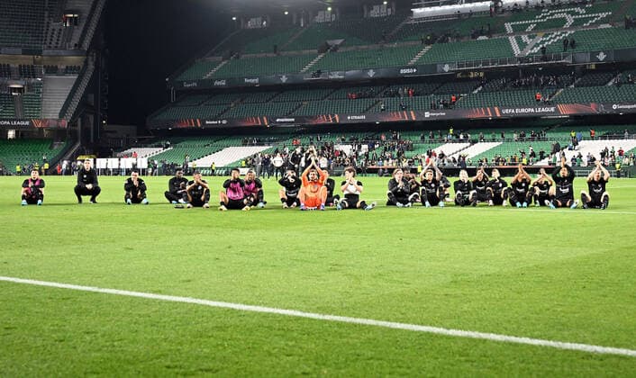 09 03 2022, xjhx, football UEFA Europa League, Real Betis Sevilla Eintracht Frankfurt emspor, v l jubilation joy of victory DFL DFB REGULATIONS PROHIBIT ANY USE OF PHOTOGRAPHS as IMAGE SEQUENCES and or QUASI VIDEO Sevilla