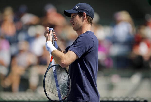 Mandatory Credit: Photo by Ella Ling Shutterstock (12841086k) Andy Murray of GBR re-grips his racquet during practice BNP Paribas Open, Tennis, Day 1, Indian Wells Tennis Garden, California, USA - 09 Mar 2022 BNP Paribas Open, Tennis, Day 1, Indian Wells Tennis Garden, California, USA - 09 Mar 2022 Copyright: xEllaxLing Shutterstockx 12841086k