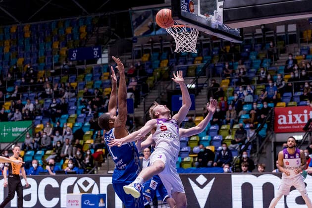 easyCredit BBL, Fraport Skyliners vs BG Göttingen, Frankfurt, Fraport Arena, 9 3 2022 Jamel McLean Fraport Skyliners 1 Harald Frey BG Göttingen 3 , Fraport Skyliners vs BG Göttingen, Frankfurt, Fraport Arena, 9 3 2022 Copyright: xBEAUTIFULxSPORTS Gawlikx