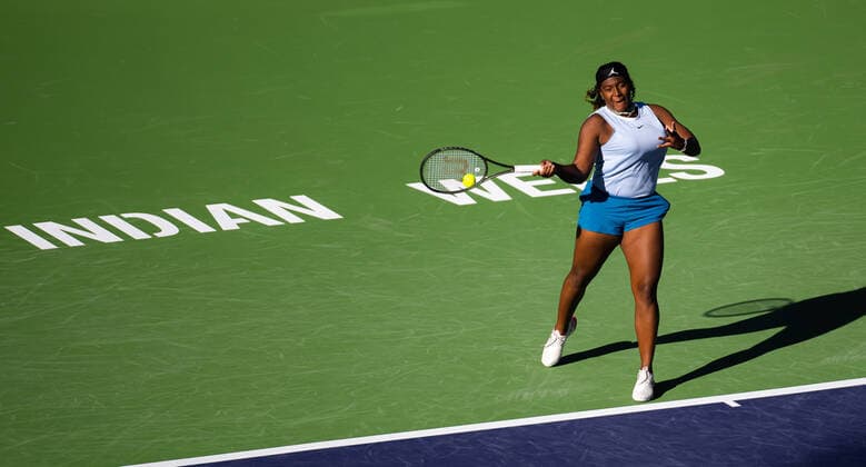 March 9, 2022, INDIAN WELLS, CALIFORNIA, UNITED STATES: Hailey Baptiste of the United States in action during the first round of the 2022 BNP Paribas Open WTA, Tennis Damen 1000 tennis tournament INDIAN WELLS UNITED STATES - ZUMAa181 20220309_zaa_a181_330 Copyright: xRobxPrangex
