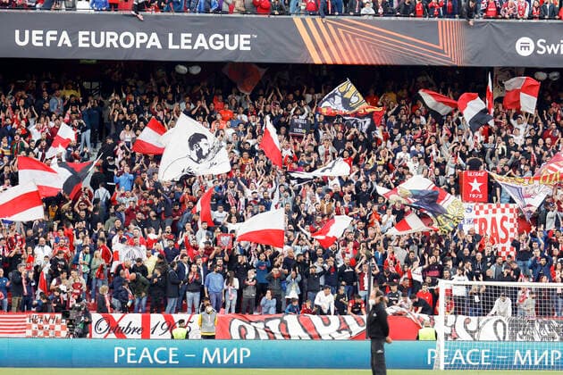 March 10, 2022, Seville, Spain: Supporters of Sevilla during the Europa League Round of 16 (1st leg) soccer match between Sevilla FC and West Ham United FC at the Ramon Sanchez Pizjuan Stadium Seville Spain - ZUMAa142 20220310_zap_a142_018 Copyright: xDanielxGonzalezxAcunax