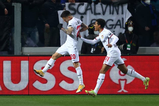 March 10, 2022, BERGAMO, Italia: Leverkusen s Charles Aranguiz celebrates after goal 0-1 with Amine Adli UEFA Europa League round of 16 first leg soccer match Atalanta BC vs Bayer 04 Leverkusen at the Bergamo Stadium in Bergamo, Italy, 10 March 2022..ANSA PAOLO MAGNI BERGAMO Italia - ZUMAa110 20220310_zaf_a110_085 Copyright: xPaoloxMagnix