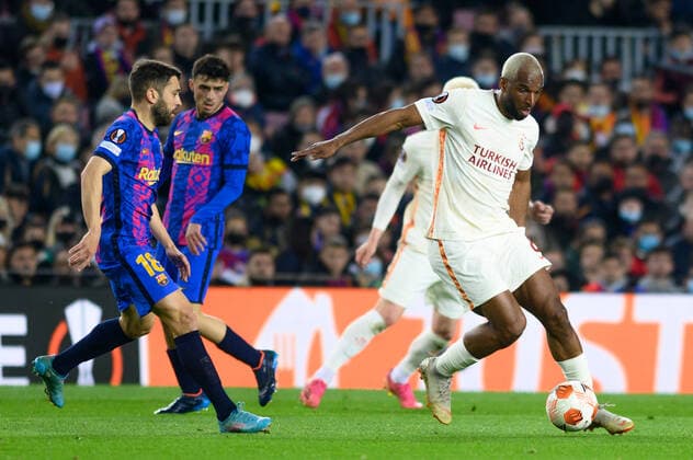 March 10, 2022, Barcelona, Spain: Ryan Babel of Galatasaray AS during the UEFA Europa League match between FC Barcelona, Barca and Galatasaray ASat Camp Nou in Barcelona, Spain. Barcelona Spain - ZUMAd159 20220310_zia_d159_091 Copyright: xGerardxFrancox
