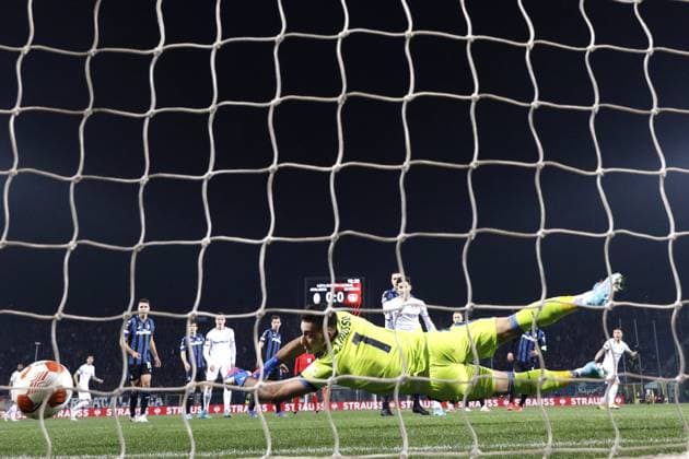 Bergamo 10 03 2022 - Europa League Atalanta-Bayer Leverkusen foto Image nella foto: gol Charles Aranguiz 