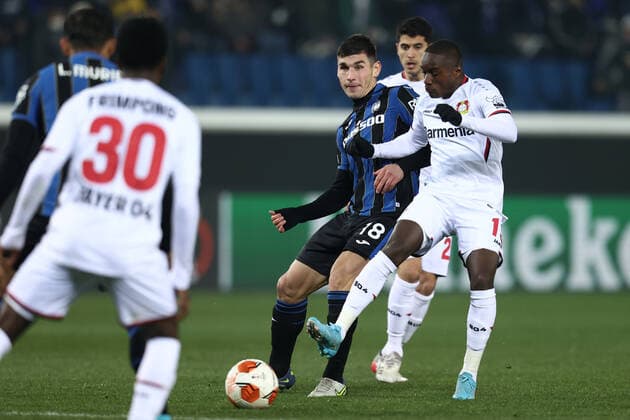 Rusland Malinovskyi (Atalanta BC) and Moussa Diaby (Bayer 04 Leverkusen) battle for the ball during Atalanta BC vs Bayer Leverkusen, football Europa League match in Bergamo, Italy, March 10 2022  Copyright: xFrancescoxScaccianocex xipa-agenx xx 0