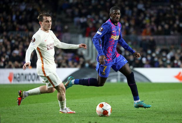 FC Barcelona, Barca v Galatasaray: Round of 16 Leg One - UEFA Europa League Kerem Akturkoglu and Ousmane Dembele during the match between FC Barcelona and Galatasaray SK, corresponding to the first leg of the round of 16 of the UEFA Europa League, played at the Camp Nou Stadium, in Barcelona, on 10th March 2022. Barcelona Spain  Copyright: xUrbanandsportx originalFilename:urbanandsport-fcbarcel220310_npzHt.jpg