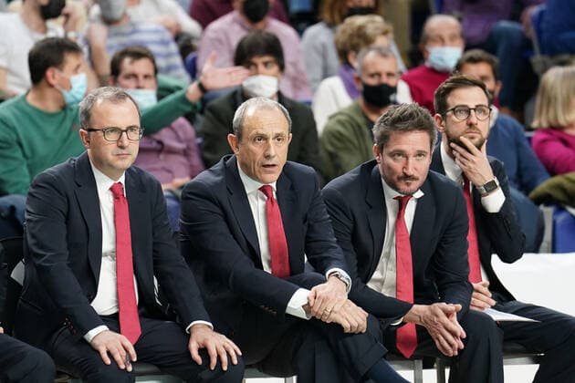 Real Madrid v AX Armani Exchange Milan - Turkish Airlines EuroLeague Head Coach Ettore Messina (AX Armani Exchange Milan) during the Basketball Euroleague Championship Real Madrid Baloncesto vs A X Armani Exchange Milano on March 10, 2022 at the Palacio de Deportes in Madrid, Spain Madrid Spain  Copyright: xSimonexLucarellix originalFilename:livemedia-realmadr220310_npn5C.jpg