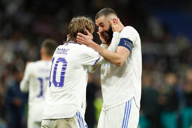 (L-R) Luka Modric, Karim Benzema (Real), MARCH 9, 2022 - Football Soccer : Modric and Benzema celebrate after winning UEFA Champions League Round of 16 2nd leg match between Real Madrid CF 3-1 Paris Saint-Germain at the Estadio Santiago Bernabeu in Madrid, Spain. Noxthirdxpartyxsales  (0152686479st)