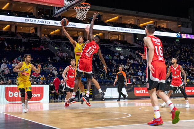 Basketball Berlin 10 03 2022 2021 2022 Euroleague Regular Season Alba Berlin Olympiakos Piraeus Oscar Da Silva Alba Berlin, No 01 Moustapha Fall Piraeus, No 10