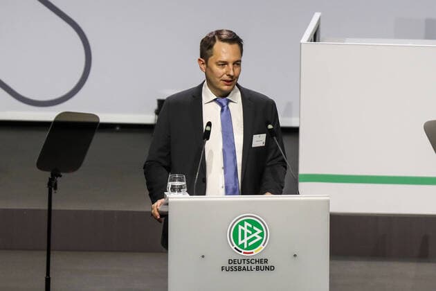 Sports, Football Season 2021 22 44 Ordinary DFB Bundestag 11 03 2022, World Conference Center Bonn Stephan Grünwald New DFB Treasurer Bonn World Conference Center Bonn North Rhine Westphalia Germany