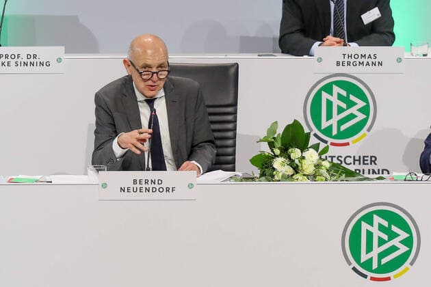 Sports, Football Season 2021 22 44 Ordinary DFB Bundestag 11 03 2022, World Conference Center Bonn Bernd Neuendorf New DFB President Bonn World Conference Center Bonn Nordrhein Westfahlen Germany