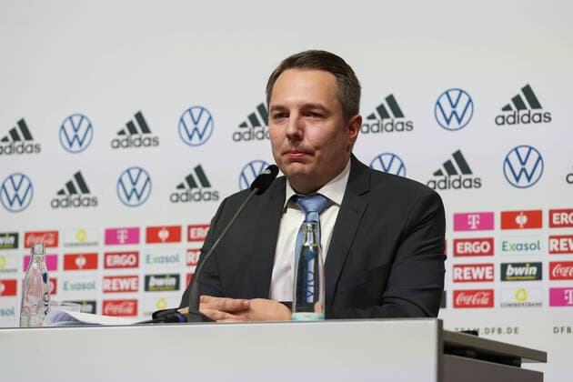 Sports, Football Season 2021 22 44 Ordinary DFB Bundestag Press Conference after DFB Bundestag 11 03 2022, World Conference Center Bonn Stephan Grunwald DFB Treasurer Bonn World Conference Center Bonn Nordrhein Westfahlen Germany