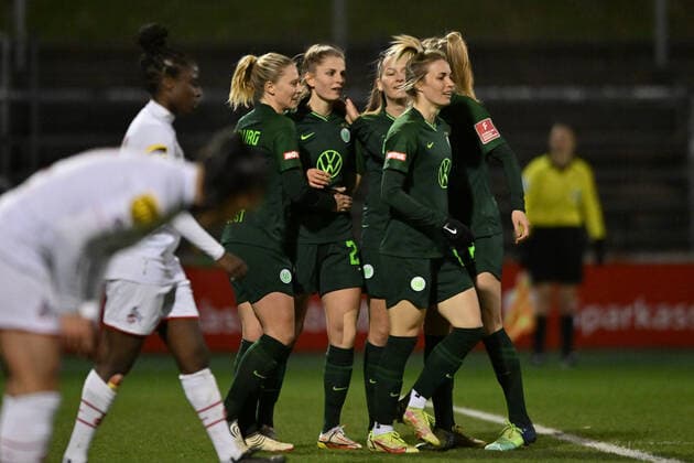 Goal Celebration V FL Wolfsburg 0 4, 11 03 2022, Cologne Germany , Football, Flyeralarm Frauen Bundesliga, 1 FC Köln VFL Wolfsburg xmkx