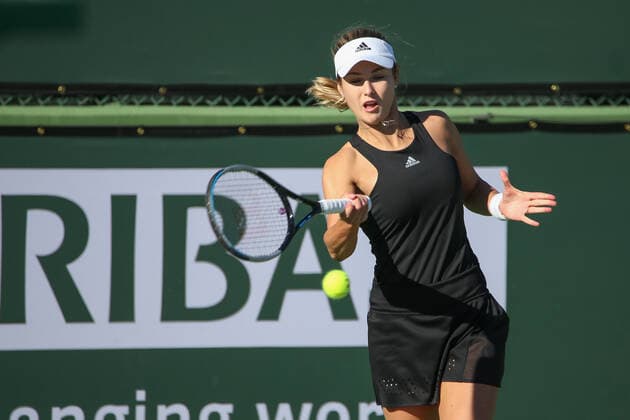 INDIAN WELLS, CA - MARCH 11: Anna Kalinskaya hits a forehand during the BNP Paribas Open on March 11, 2022 at Indian Wells Tennis Garden in Indian Wells, CA. (Photo by George Walker Icon Sportswire) TENNIS: MAR 11 BNP Paribas Open Icon220311056