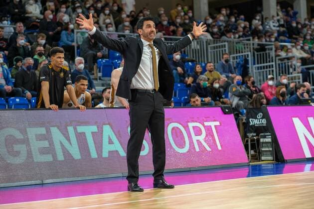 Jesus Ramirez Basketball Loewen Braunschweig,Head coach , MLP Academics Heidelberg vs Basketball Loewen Braunschweig, Basketball, easyCredit Bundesliga, 25 Spieltag, Saison 2021 2022, 12 03 2022, MLP Academics Heidelberg vs Basketball Loewen Braunschweig, Basketball, easyCredit Bundesliga, 25 Spieltag, Saison 2021 2022, 12 03 2022, Heidelberg Copyright: xEibner-Pressefotox EP_EER