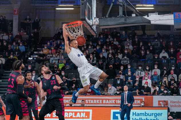 easyCredit Basketball Bundesliga, Hamburg Towers vs Telekom Baskets Bonn, Hamburg, 29 10 2021 easyCredit Basketball Bundesliga, Hamburg Towers vs Telekom Bskets Bonn, Jaylon Brown 0 Hamburg Towers Copyright: xBEAUTIFULxSPORTS Mohwinkelx