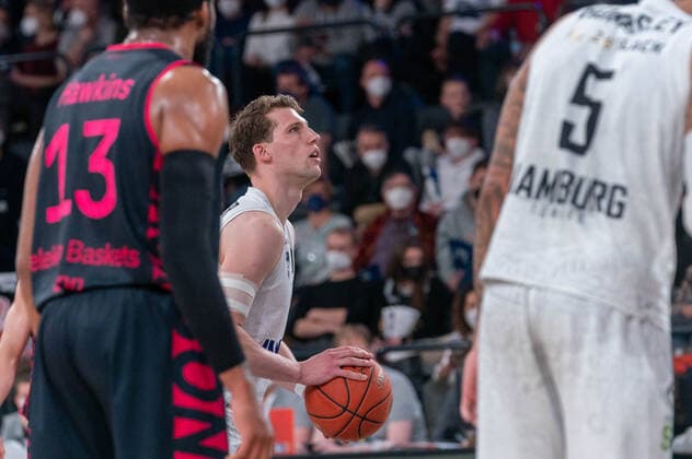 easyCredit Basketball Bundesliga, Hamburg Towers vs Telekom Baskets Bonn, Hamburg, 29 10 2021 easyCredit Basketball Bundesliga, Hamburg Towers vs Telekom Bskets Bonn, Lukas Meisner 7 Hamburg Towers Copyright: xBEAUTIFULxSPORTS Mohwinkelx
